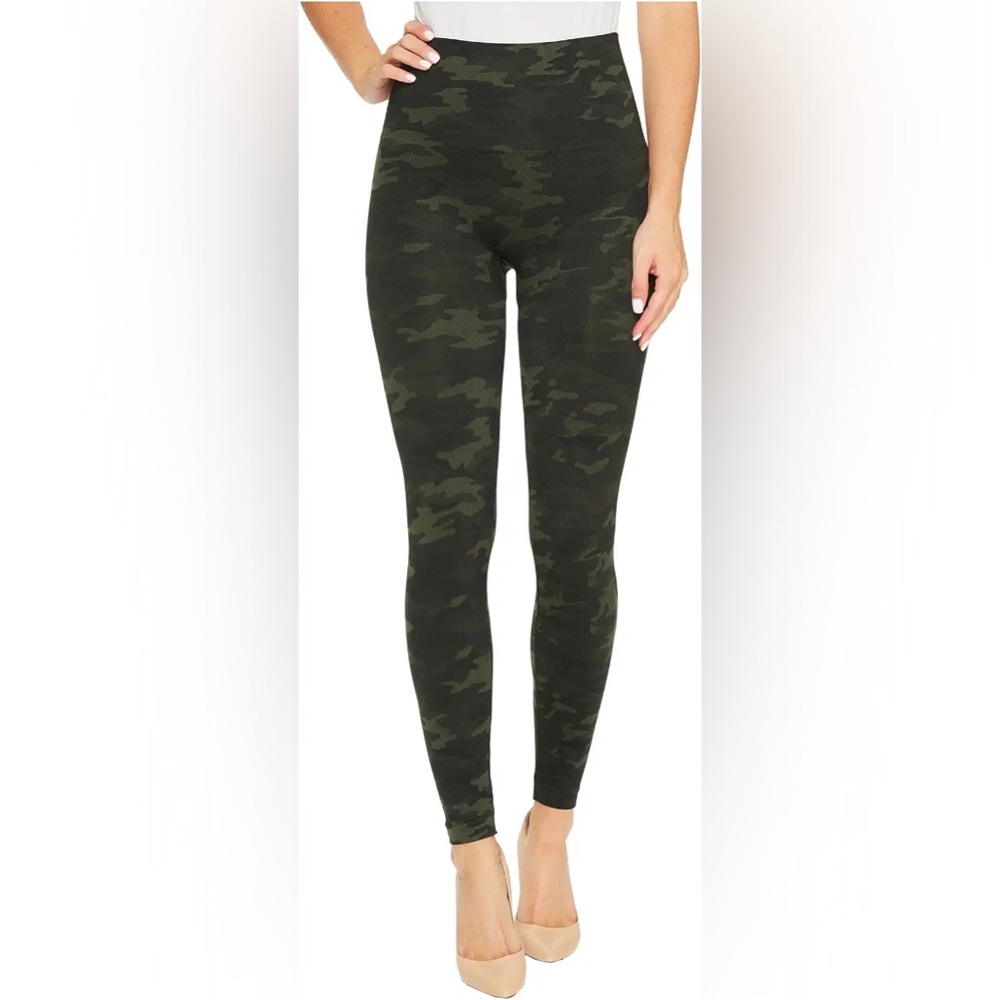 Spanx Camo Leggings Size M